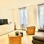 Zoe 4 Apartman Biella