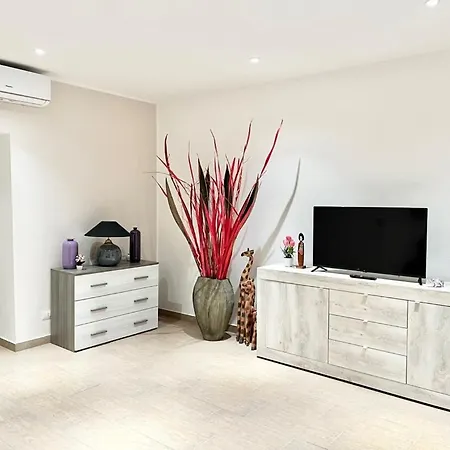 Alloggio Zoe 4 *